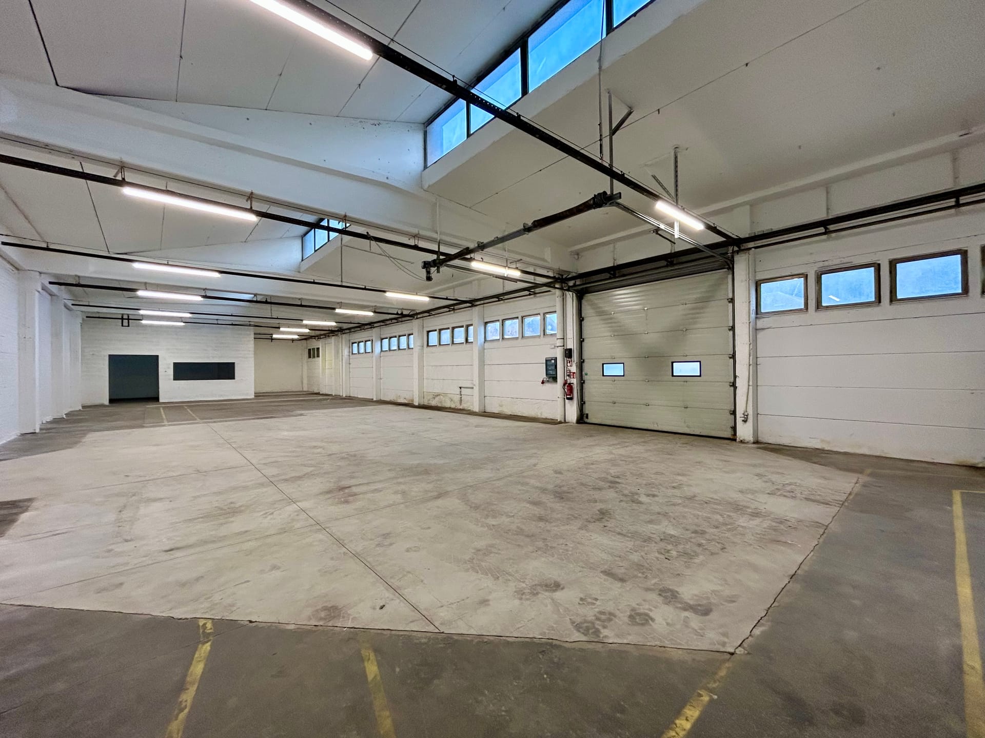 Entrepôt de +/- 375 m²