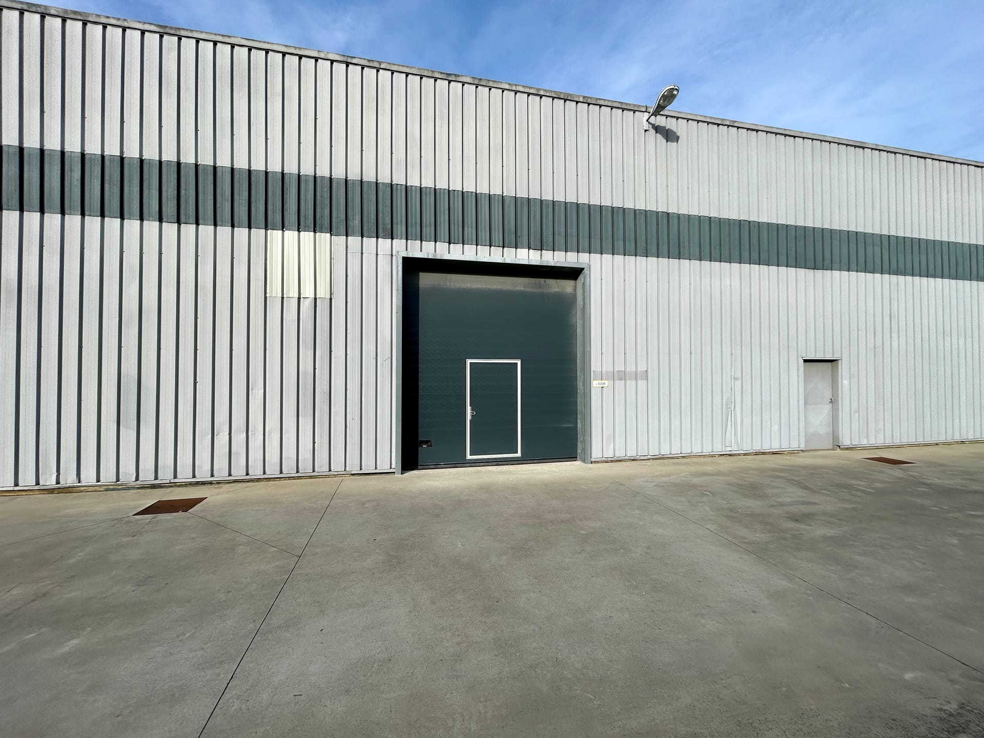 Entrepôt de 365 m²